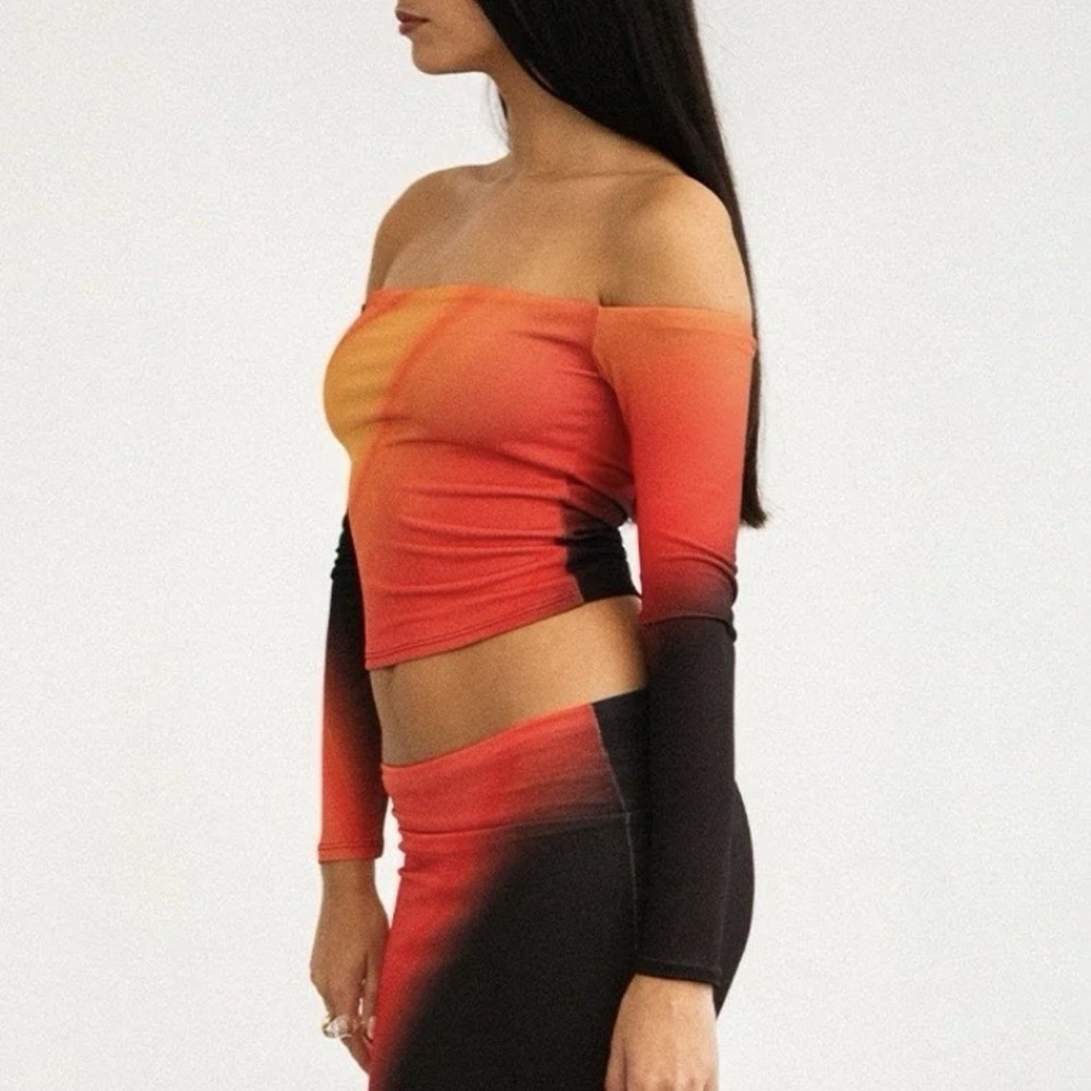 Feners Yo x Ti Top In Matahari Off The Shoulder Long Sleeve NWT Sz XS - Picture 3 of 10
